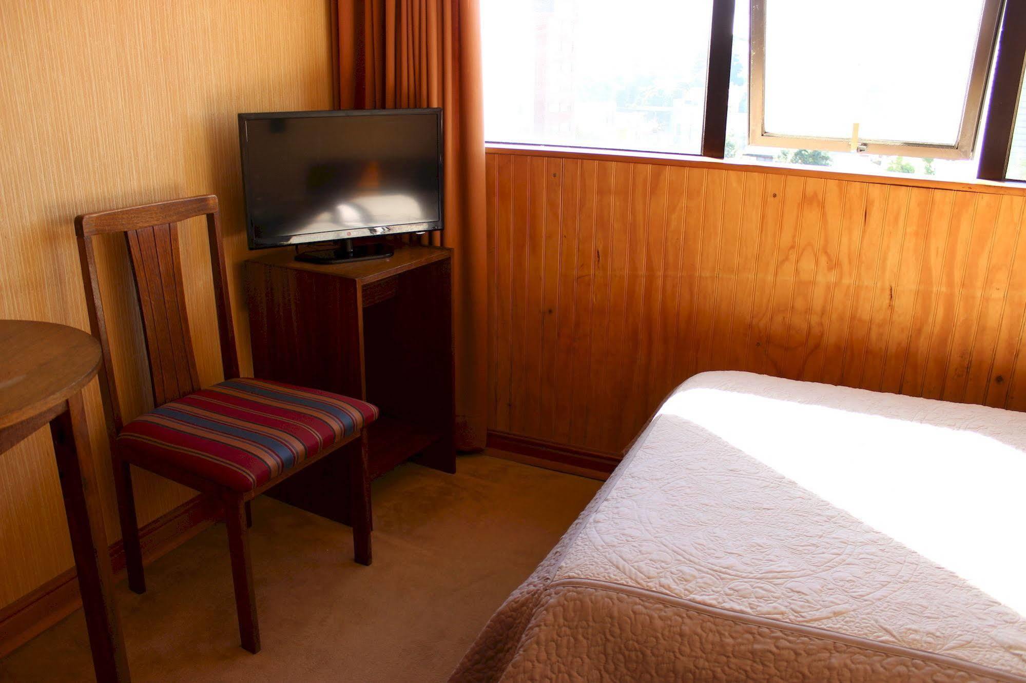 Hotel Antupiren Пуэрто-Монт Экстерьер фото