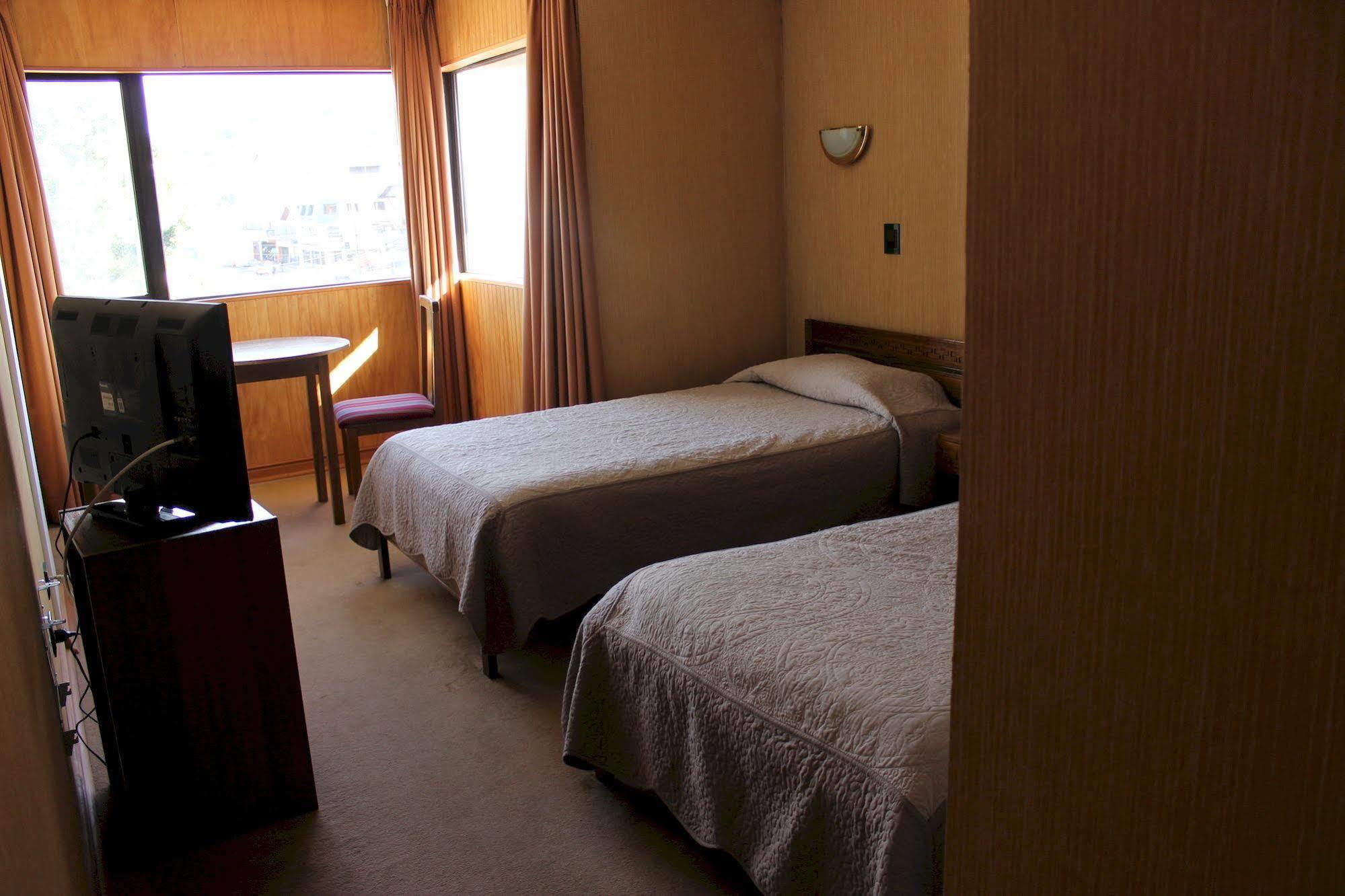 Hotel Antupiren Пуэрто-Монт Экстерьер фото
