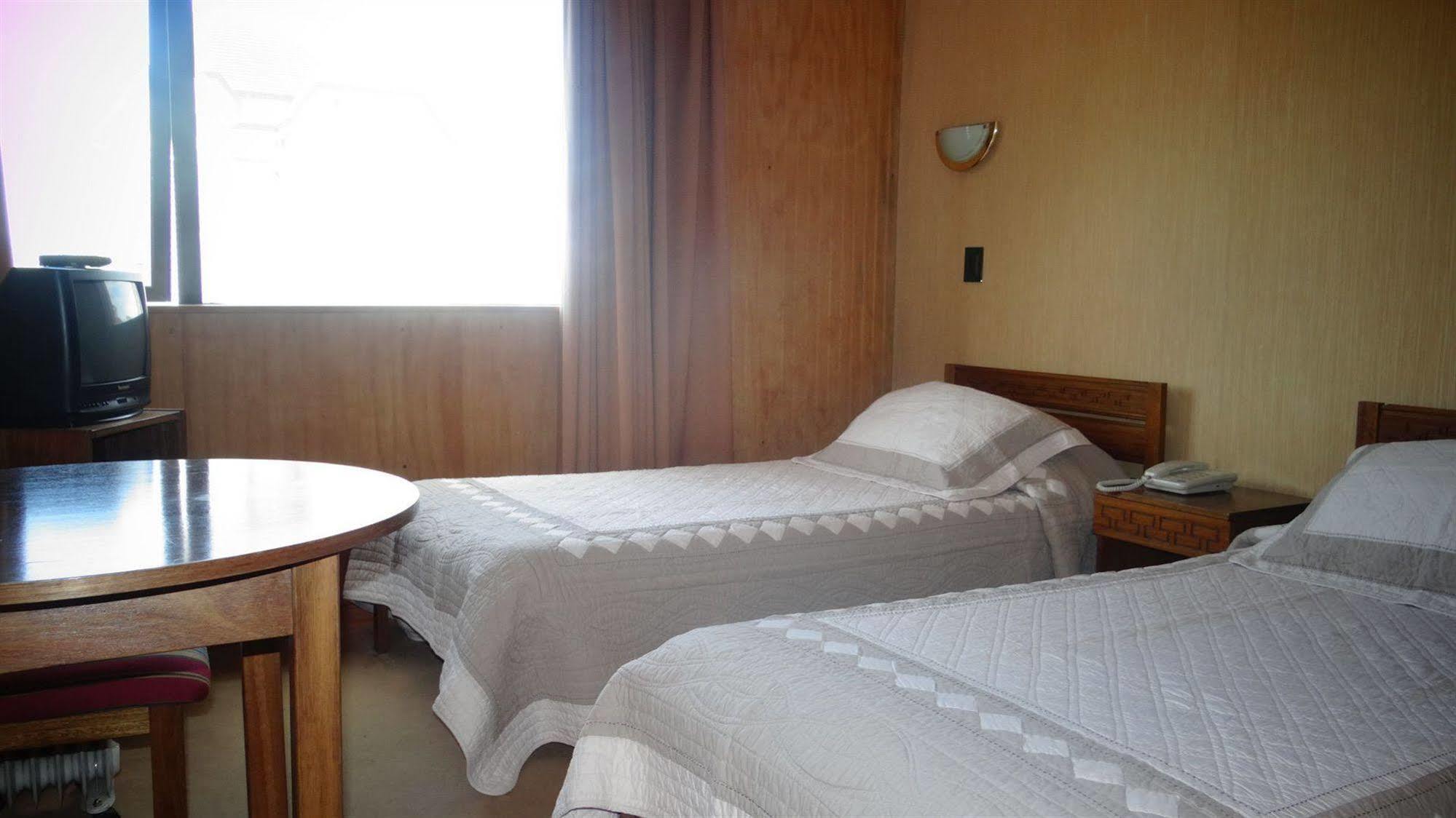 Hotel Antupiren Пуэрто-Монт Экстерьер фото